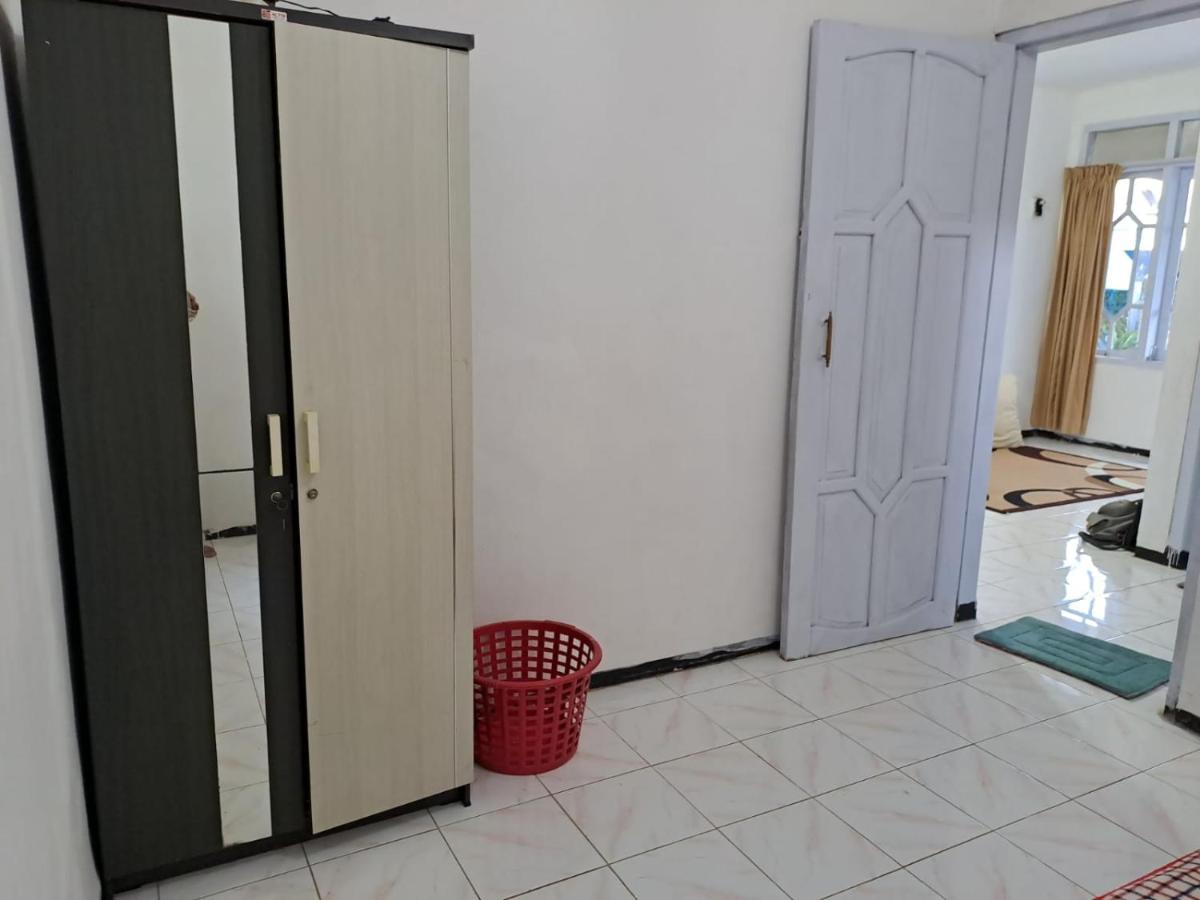Indo Homestay Маланг Экстерьер фото