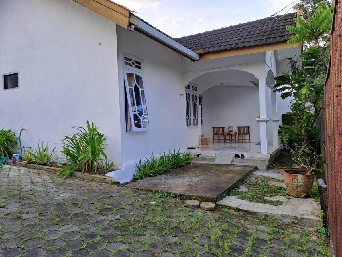Indo Homestay Маланг Экстерьер фото